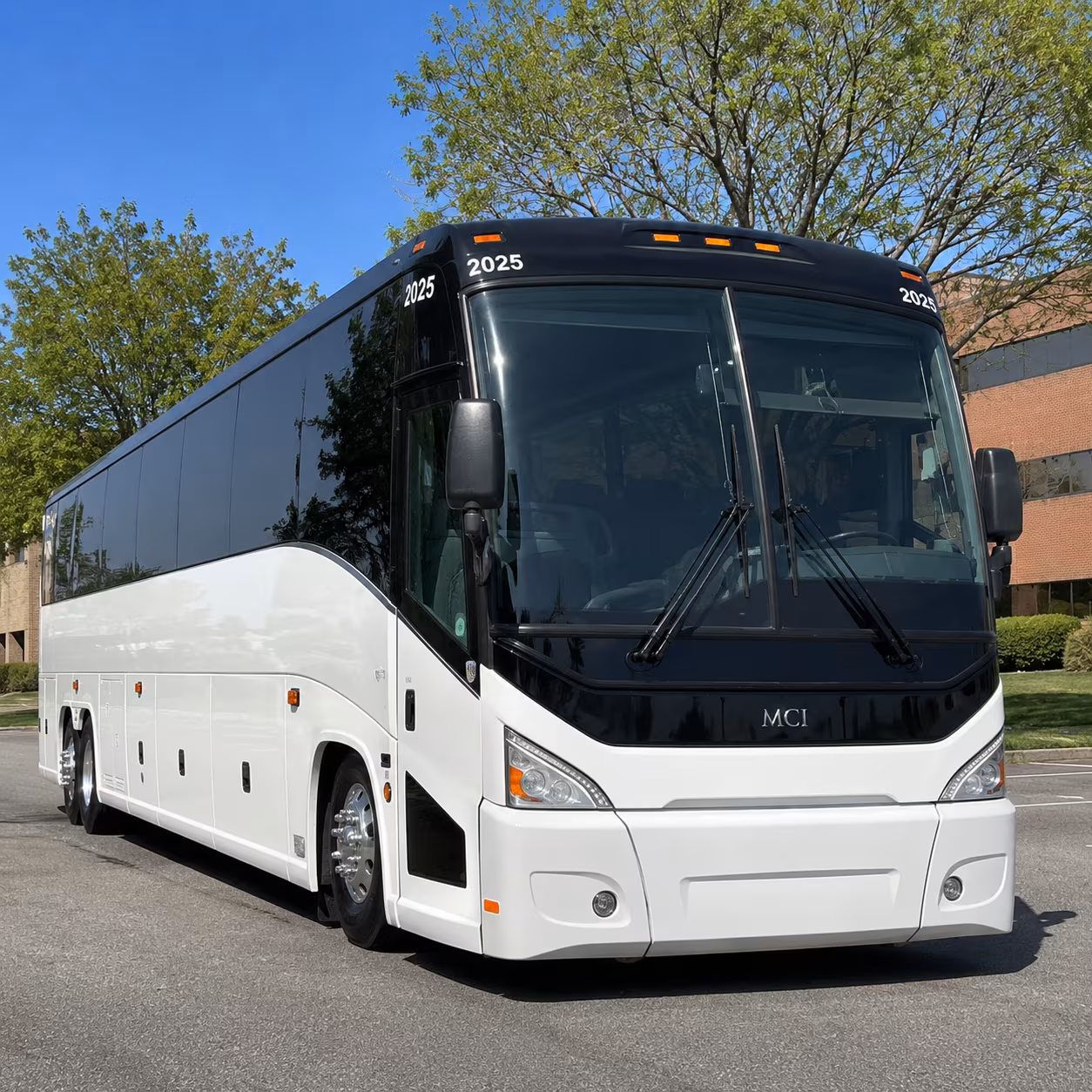 shuttle your team between winston salem hotels and the benton convention center